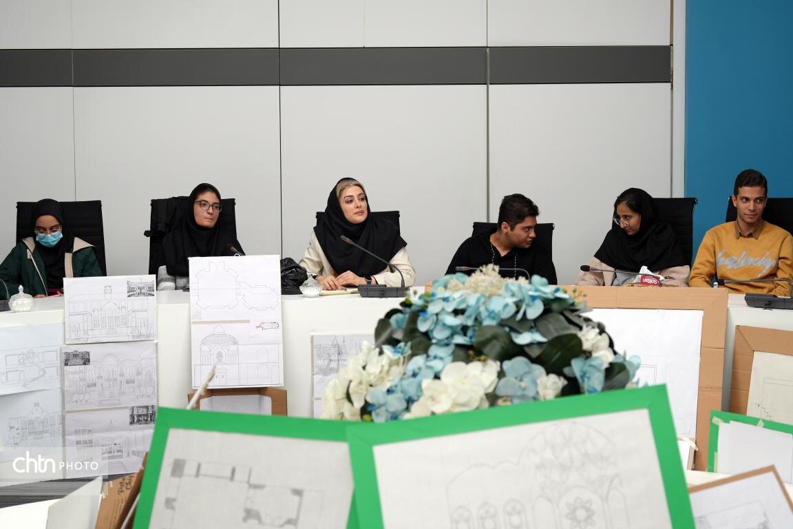 پنل تخصصی چالش‌های احیاء بناهای تاریخی از طریق مشارکت مردمی