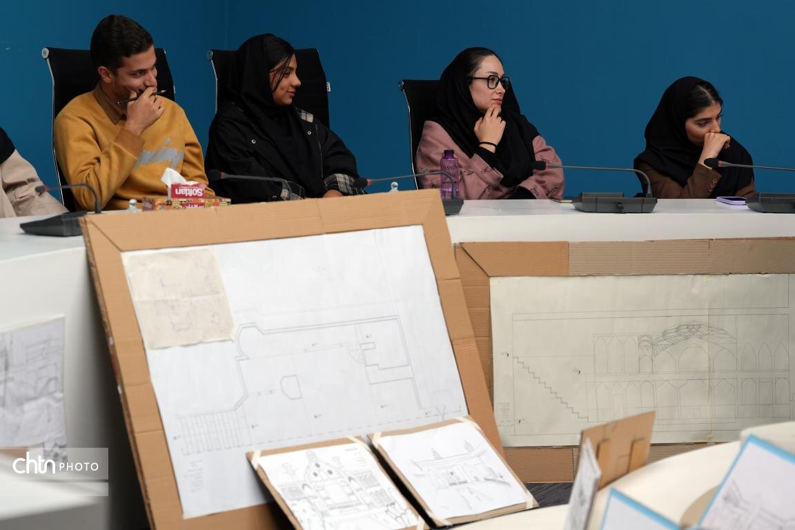 پنل تخصصی چالش‌های احیاء بناهای تاریخی از طریق مشارکت مردمی