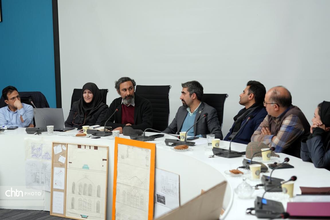 پنل تخصصی چالش‌های احیاء بناهای تاریخی از طریق مشارکت مردمی