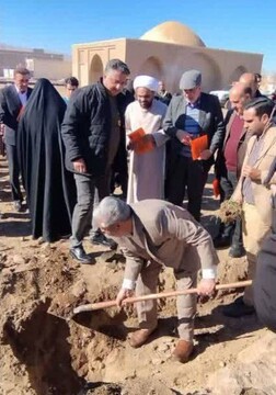 برگزاری پویش درخت‌کاری یلدای سبز، فردای روشن، یک میلیارد امید در دل خاک در بهاباد