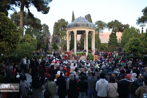یلدا در آستان حافظ