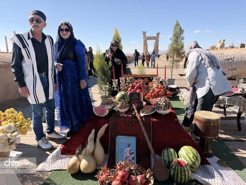 یلدا در تخت جمشید