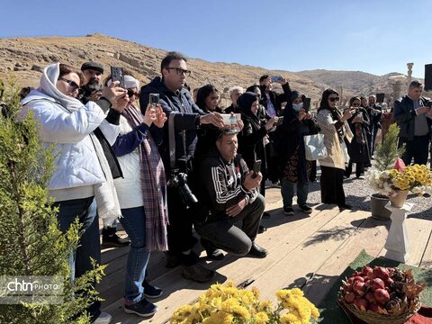 یلدا در تخت جمشید