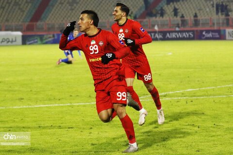 فوتبال تراکتور با الدحیل قطر در تبریز