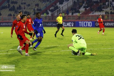 فوتبال تراکتور با الدحیل قطر در تبریز