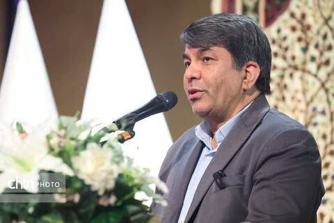 استاندار کرمان: استاد باستانی پاریزی تاریخ را به متن زندگی مردم آورد