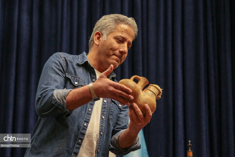 همایش هفتاد سال نغمه(رونمایی از مجموعه ارزشمند سازهای دهه های 40 و 50 در گنجینه پژوهشکده هنرهای ملی)