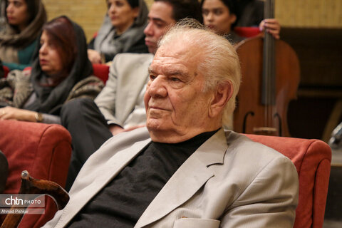 همایش هفتاد سال نغمه(رونمایی از مجموعه ارزشمند سازهای دهه های 40 و 50 در گنجینه پژوهشکده هنرهای ملی)