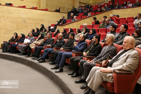 همایش هفتاد سال نغمه(رونمایی از مجموعه ارزشمند سازهای دهه های 40 و 50 در گنجینه پژوهشکده هنرهای ملی)