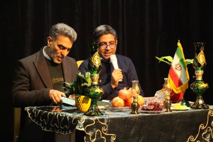 محفل شعر، موسیقی و هنر صنایع‌دستی یلدایی در شهرستان پیشوا برگزار شد