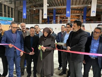 نمایشگاه صنایع غذایی، آرد و نان در زنجان گشایش یافت