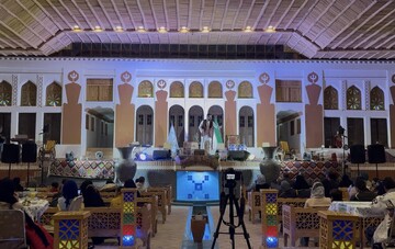 «یلدای مهربانی» در عمارت خیل‌خان؛ شب چله به روایت همدلی و میراث کهن در مهدی‌شهر