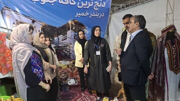 بازدید فرماندار بندرخمیر از هفتمین نمایشگاه سراسری صنایع‌دستی بندرعباس