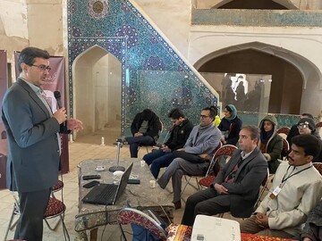 باز خوانی معماری تاریخی در دل اشکذر / برگزاری نشست تخصصی مرمت در مجموعه تاریخی سلطان بندرآباد 