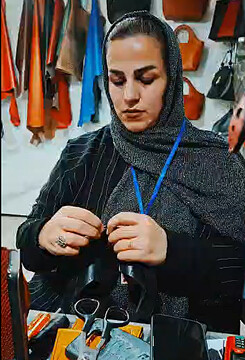 حضور هنرمند پیشوایی در هفتمین نمایشگاه سراسری صنایع‌دستی بندرعباس