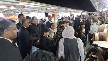 بازدید شهردار بندرعباس از هفتمین نمایشگاه سراسری صنایع‌دستی هرمزگان