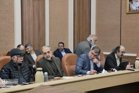 نشست هم‌اندیشی تخصصی اعضای هیات علمی دانشگاه مازندران با وزیر میراث‌فرهنگی