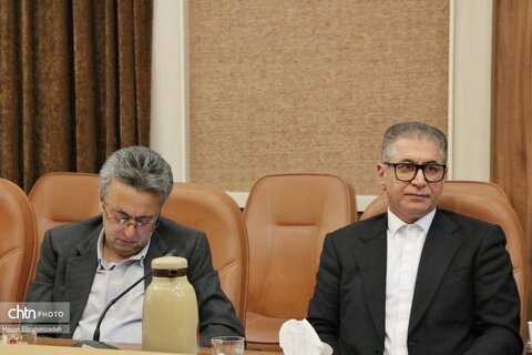 نشست هم‌اندیشی تخصصی اعضای هیات علمی دانشگاه مازندران با وزیر میراث‌فرهنگی