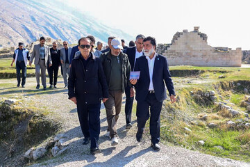 توسعه گردشگری بیشاپور باید با حفظ حریم و توجه به جوامع محلی انجام شود