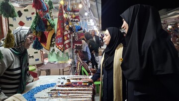 ضرورت حمایت از هنرمندان بومی و توسعه بازارهای صنایع‌دستی