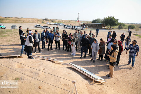 گشت خبرنگان داخلی و خارجی در محوطه میراث جهانی چغازنبیل