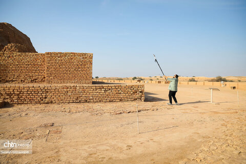 گشت خبرنگان داخلی و خارجی در محوطه میراث جهانی چغازنبیل