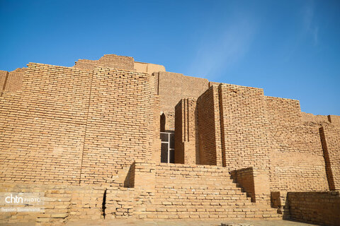 گشت خبرنگان داخلی و خارجی در محوطه میراث جهانی چغازنبیل