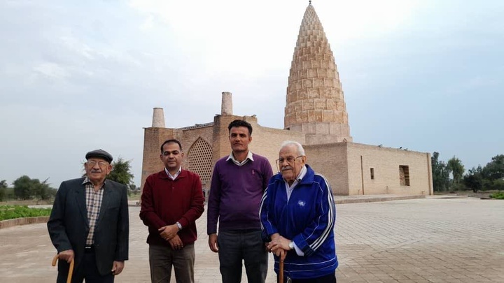 بازدید خبرنگاران داخلی و خارجی از آرامگاه یعقوب لیث در آستانه چهارمین جشنواره بینالمللی چندرسانهای میراثفرهنگی خوزستان/ حضور خبرنگاران، بازشناسی میراث جندیشاپور را شتاب میدهد