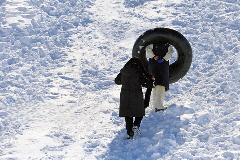 تفریحات زمستانی در پیست اسکی بارده