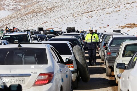 تفریحات زمستانی در پیست اسکی بارده