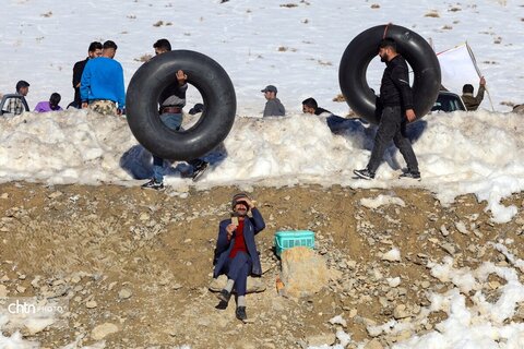 تفریحات زمستانی در پیست اسکی بارده