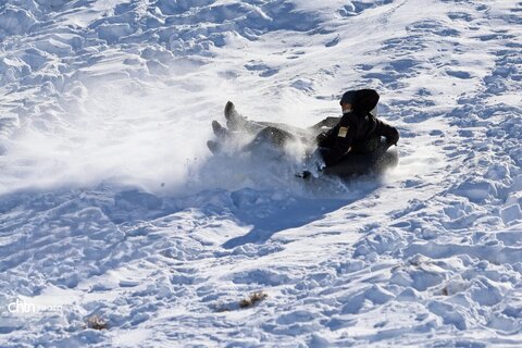تفریحات زمستانی در پیست اسکی بارده