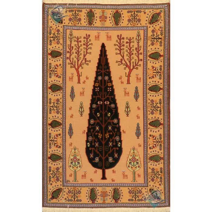 فرش ایرانی، رمزی از مدینه فاضله ایرانی و نمودار هویت ملی است