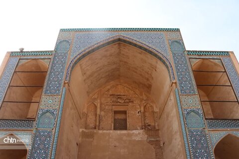 نظارت میدانی استاندار یزد بر طرح‌های فرهنگی، تاریخی و گردشگری