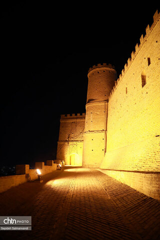 گشت خبرنگاران داخلی و خارجی در قلعه و موزه شوش