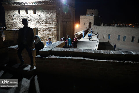 گشت خبرنگاران داخلی و خارجی در قلعه و موزه شوش