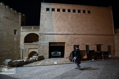 گشت خبرنگاران داخلی و خارجی در قلعه و موزه شوش