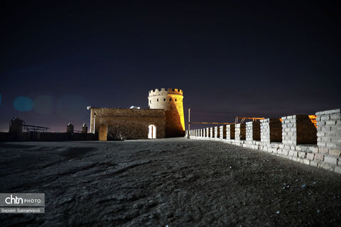 گشت خبرنگاران داخلی و خارجی در قلعه و موزه شوش
