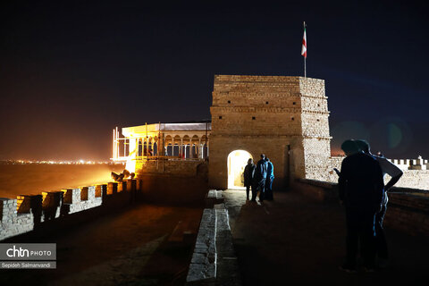 گشت خبرنگاران داخلی و خارجی در قلعه و موزه شوش
