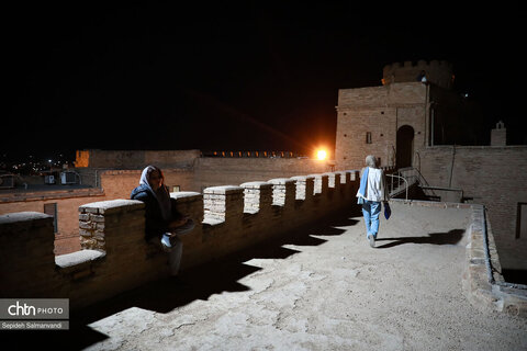 گشت خبرنگاران داخلی و خارجی در قلعه و موزه شوش