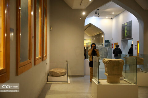 گشت خبرنگاران داخلی و خارجی در قلعه و موزه شوش