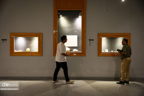 گشت خبرنگاران داخلی و خارجی در قلعه و موزه شوش