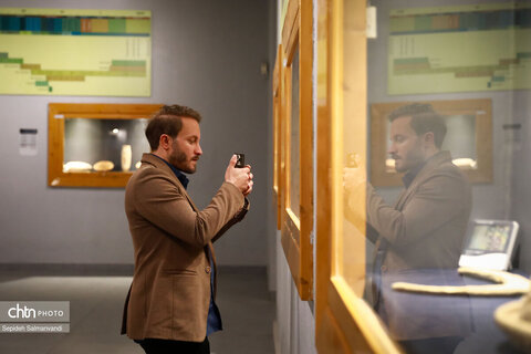 گشت خبرنگاران داخلی و خارجی در قلعه و موزه شوش