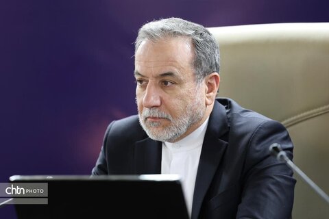 نشست وزیر امورخارجه با رئیس محمدابراهیم زارعی و مدیران ارشد اصفهان