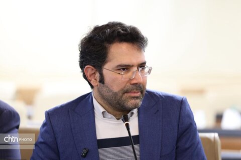 نشست وزیر امورخارجه با رئیس محمدابراهیم زارعی و مدیران ارشد اصفهان