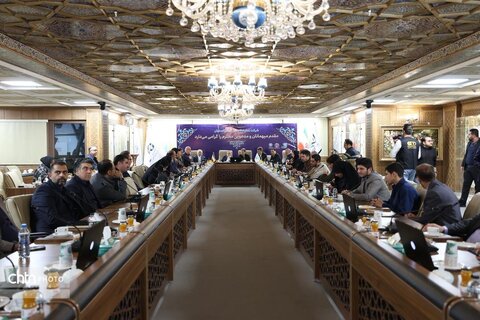 نشست وزیر امورخارجه با رئیس محمدابراهیم زارعی و مدیران ارشد اصفهان