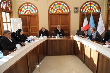 نشست سیاست گذاری رویداد جایزه ققنوس