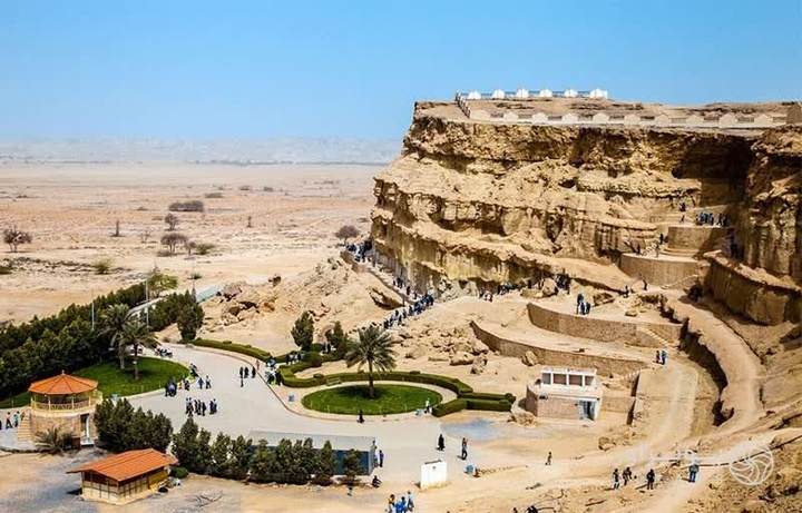 اقدامات مرمت و حفاظتی محوطه‌های تاریخی جزیره قشم