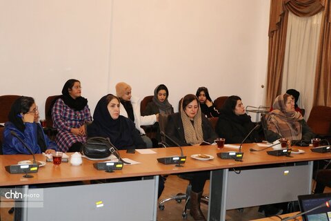 نشست تخصصی باستان‌شناسی با محوریت دست‌ساخته‌های پارینه‌سنگی