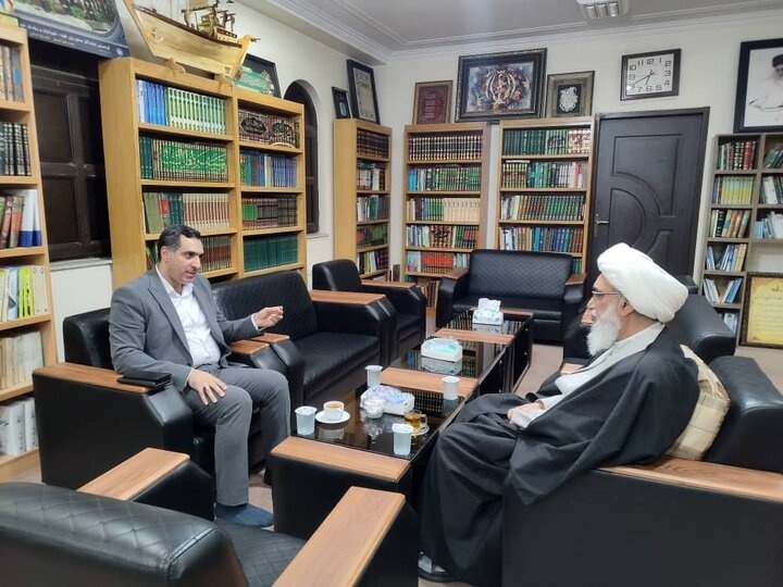 توسعه متوازن زیرساخت‌ها در خارگ دنبال می‌شود